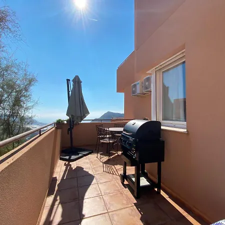 Mountain Nest Appartement *