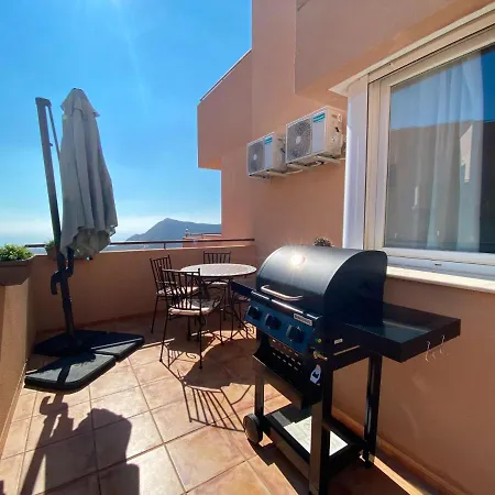 Mountain Nest Apartment Almeria
